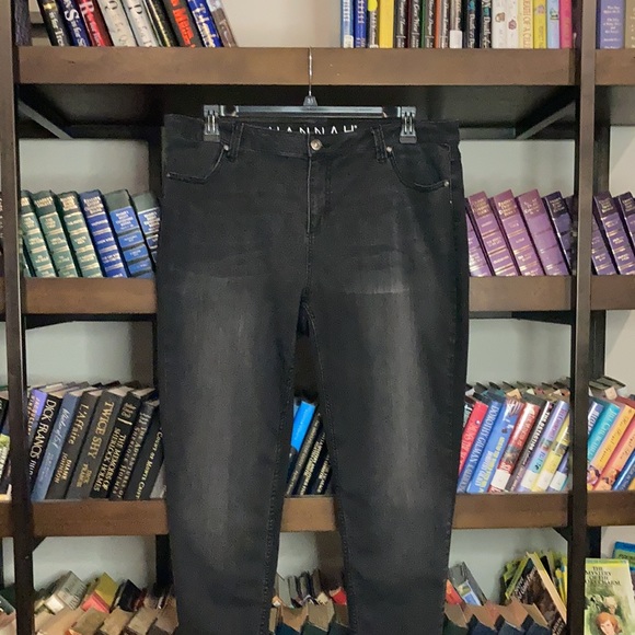 🔥🔥HOT🔥🔥PLUS SIZE JEANS - Picture 2 of 7